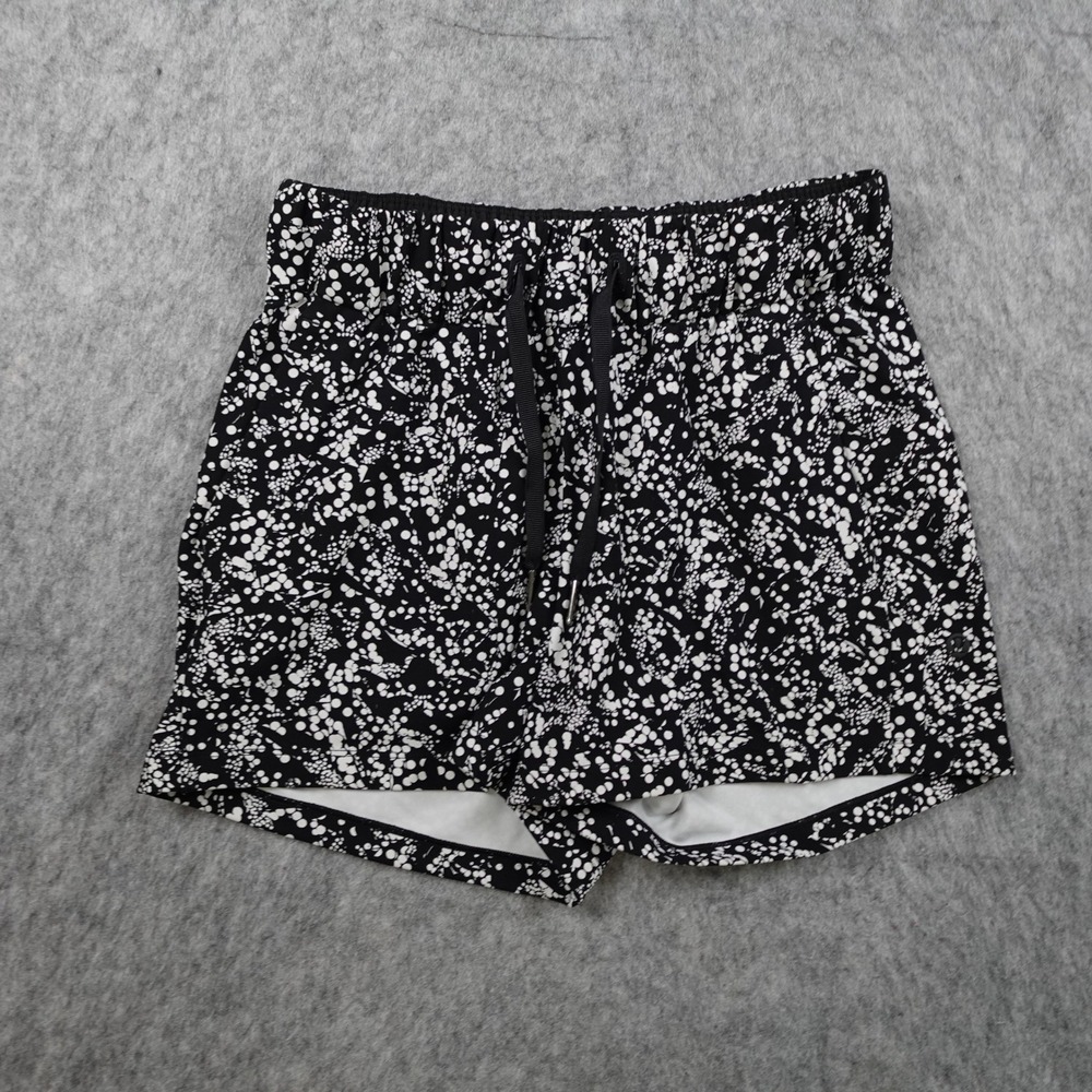 Lululemon Shorts Women 2 Black White Dot Pack Light 2.5" Athletic Casual Comfort